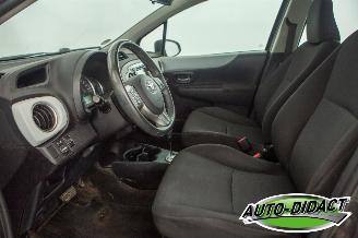 Toyota Yaris 1.5 Hybride Automaat Navi Camera Clima Comfort picture 26