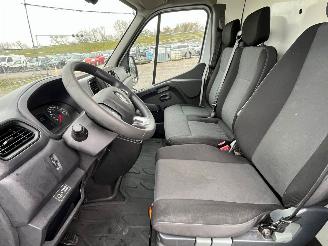 Renault Master T35 2.3 dCi L3 Laadklep Navi Airco Camera picture 23