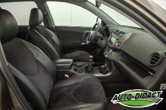 Toyota Rav-4 2.0 VVTi 4WD Clima Navi Executive Business picture 21