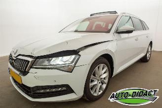 Voiture accidenté Skoda Superb 1.5 TSI Automaat Pano Digi Dash Navi ACT Business Edition 2023/9
