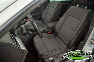 Volkswagen Passat GTE 1.4 TSI Automaat Pano Navi Camera Clima PHEV Business picture 28