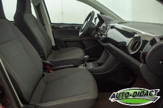 Volkswagen Up! 1.0 Automaat Airco move up! picture 14