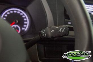 Volkswagen Transporter 2.0 TDI 66kw Motorschade picture 14