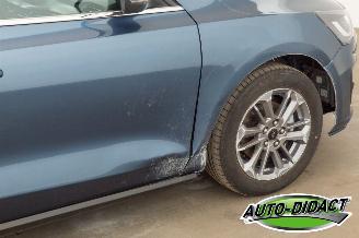 Ford Focus 1.0 EcoBoost Hybrid Automaat 29.741 km NAP NaviTitanium picture 34