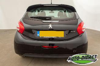 Peugeot 208 1.2 VTi Clima Navi Envy picture 32
