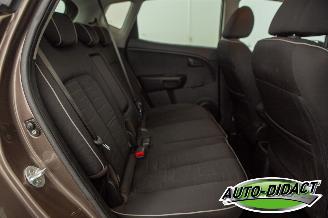 Kia Venga 1.4 CVVT Clima Navi Plus Pack picture 23