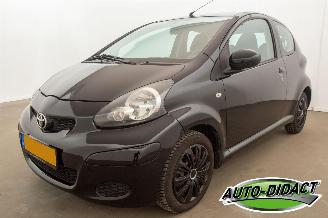 Vaurioauto  passenger cars Toyota Aygo 1.0-12V Airco 118.577 km Access 2009/4