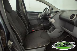 Peugeot 107 1.0-12V Airco Millesim picture 15