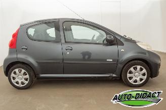 Peugeot 107 1.0-12V Airco Millesim picture 30