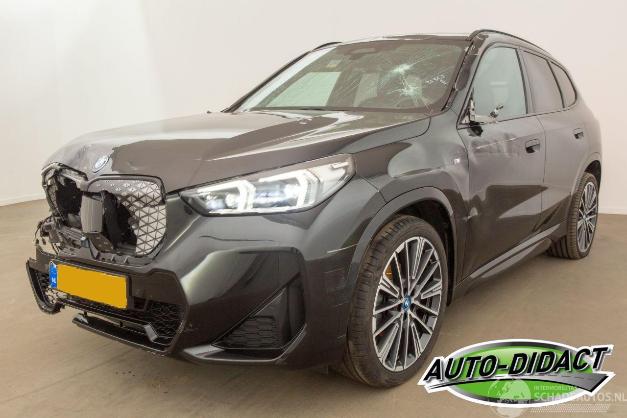 BMW iX3 eDrive20 67 kWh Automaat 54.836 km Pano Digi Dash Clima