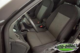 Volkswagen Golf 1.6 TDI Clima Navi Trendline picture 27