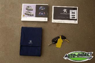 Peugeot 308 1.2 PureTech Navi Clima Camera Blue Lease Premium picture 34