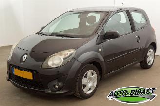 krockskadad bil auto Renault Twingo 1.2-16V Airco Dynamique 2011/2