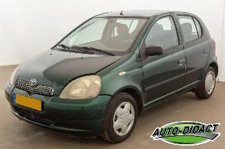skadebil auto Toyota Yaris 1.3-16V Automaat VVT-i Sol 2002/2