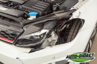 Volkswagen Golf 2.0 TSI GTI Automaat Digi Dash Navi Clima picture 27