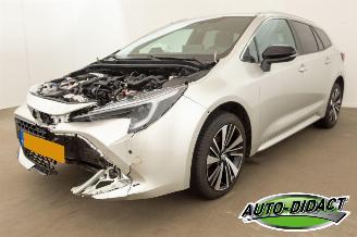 skadebil auto Toyota Corolla Touring Sports Hybrid 140 Dynamic Automaat 22.159 km 2025/6