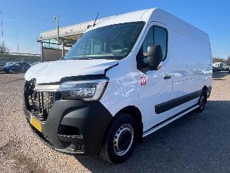 krockskadad bil bedrijf Renault Master T35 2.3 dCi 135 L2H2 34.956 km NAP 2024/9