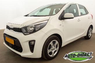 krockskadad bil auto Kia Picanto 1.0 DPi 5p. Airco ComfortLine 2024/5