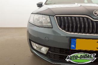 Skoda Octavia 1.6 TDI Clima Navi Greentech Ambition Business picture 30