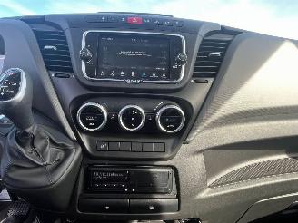 Iveco Daily 35D18H 3.0 300 Automaat picture 11