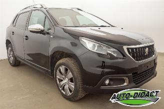 Peugeot 2008 1.2 Access Clima Navi picture 2