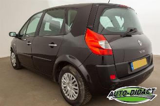 Renault Scenic 1.6-16V Tech Line Clima Navi picture 3