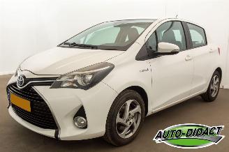 krockskadad bil auto Toyota Yaris 1.5 Hybrid Automaat Clima 2017/6