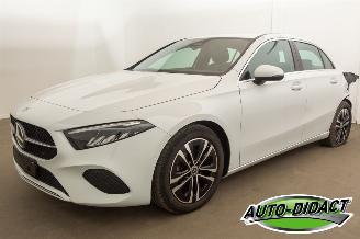 Voiture accidenté Mercedes A-klasse A180 Automaat Digi Dash Navi Camera 2023/6