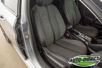 Peugeot e-208 EV 51 kWh Automaat Clima Navi Camera Allure picture 24