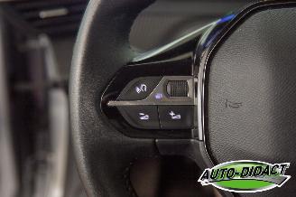 Peugeot e-208 EV 51 kWh Automaat Clima Navi Camera Allure picture 17