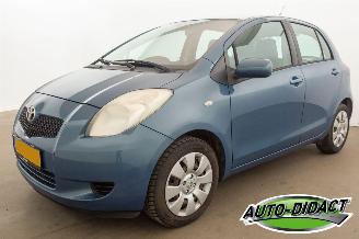 skadebil auto Toyota Yaris 1.3 VVTi Sol Airco 2006/3