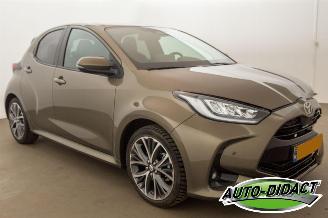 Toyota Yaris 1.5 Hybrid Automaat Clima Navi Camera 130 Executive picture 2