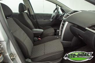 Peugeot 207 1.6 VTi Automaat Clima XS picture 18