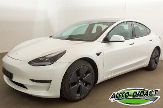Vaurioauto  passenger cars Tesla Model 3 Long Range Dual AWD 75 kWh Pano Batterij 90% 2022/3