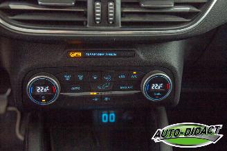 Ford Focus 1.0 EcoBoost Automaat Clima Navi Camera Titanium X Business picture 10
