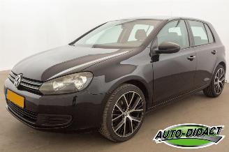 krockskadad bil auto Volkswagen Golf 1.4 TSI Airco Navi Trendline 2010/1