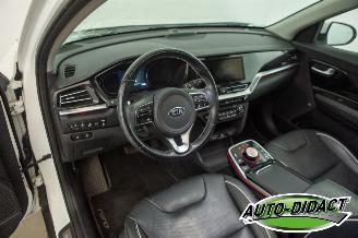Kia e-Niro 64 kWh 87.608 km NAP Navi Clima Camera Leder ExecutiveLine picture 24