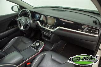 Kia e-Niro 64 kWh 87.608 km NAP Navi Clima Camera Leder ExecutiveLine picture 19