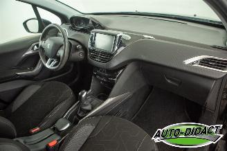 Peugeot 2008 1.2 Clima Navi 117.759 km Access picture 20