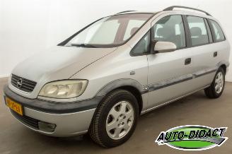 Schadeauto Opel Zafira 1.8-16V Automaat 7per. Airco Elegance 2002/6