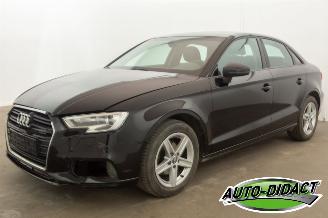 krockskadad bil auto Audi A3 1.6 TDI Automaat Clima Berline 2018/12