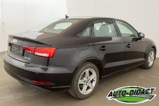 Audi A3 1.6 TDI Automaat Clima Berline picture 4