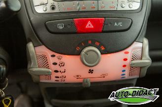 Toyota Aygo 1.0-12V Automaat Airco Comfort picture 8