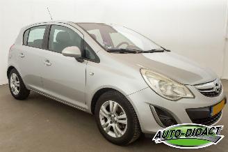 Opel Corsa 1.4-16V Airco Anniversary Edition picture 3