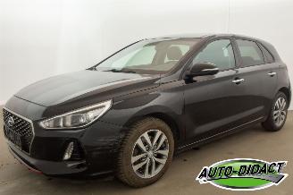 Schadeauto Hyundai I-30 1.0 Navi Camera Clima Twist 2018/2