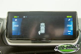 Peugeot e-2008 GT Automaat 100kW 37.245 km Navi Clima Digi Dash picture 9