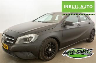 krockskadad bil auto Mercedes A-klasse 180 CDI Navi Airco Lease Edition 4U3 2015/1