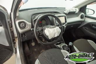 Toyota Aygo 1.0 X-Play Airco Camera picture 24