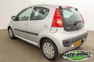 Peugeot 107 1.0-12V XS Automaat picture 3