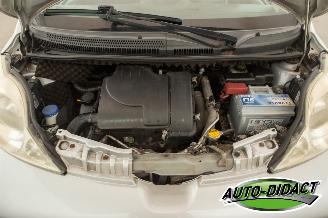 Peugeot 107 1.0-12V XS Automaat picture 16